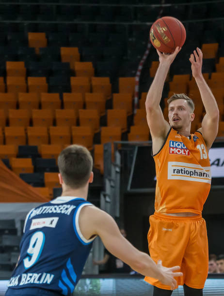 名记者Ad 名记者Ad